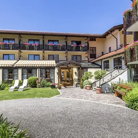 Hotell Graefliches Alte Post 4*