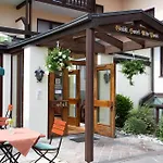 Hotel Graefliches Alte Post 4*