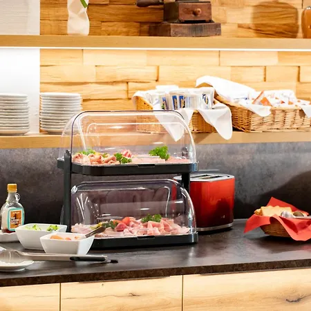 Graefliches Alte Post Hotel 4*