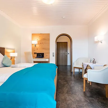 Hotel Gräfliches Alte Post 4*