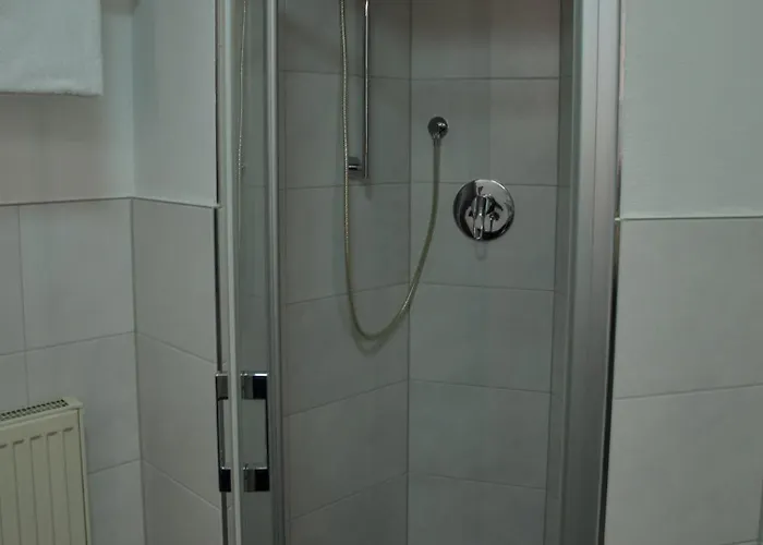 Graefliches Alte Post Szálloda 4*